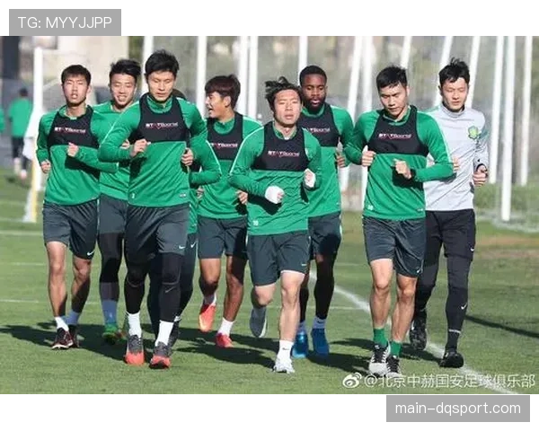 观点：克里斯·保罗的加盟，如何从根本上改变了马刺队年轻球员的战术执行力？