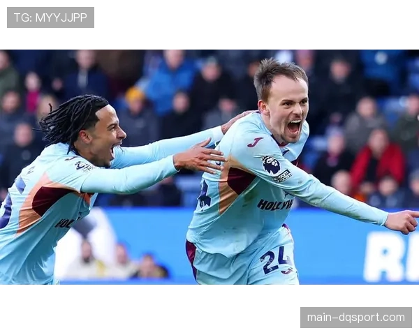 评论:VAR介入次数增加,是否正影响英超比赛的攻防流畅度? 评论:VAR介入次数增加,是否正影响英超比赛的攻防流畅度?